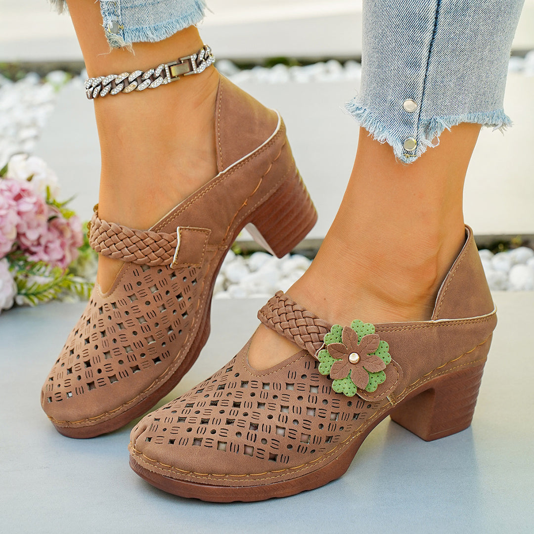 Damen elegante Pantoletten mit floralem Dekor und geflochtenem Riemen EB