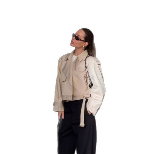 Damen elegante Trenchjacke mit innovativem Schnitt und praktischen Details EB