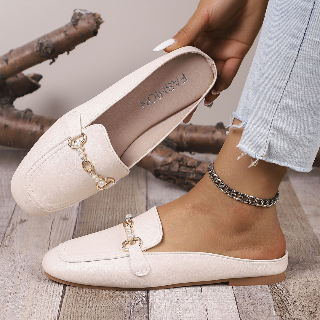 Damen Elegante Mokassins mit Perlen-Detail und modischem Kettenverschluss EB