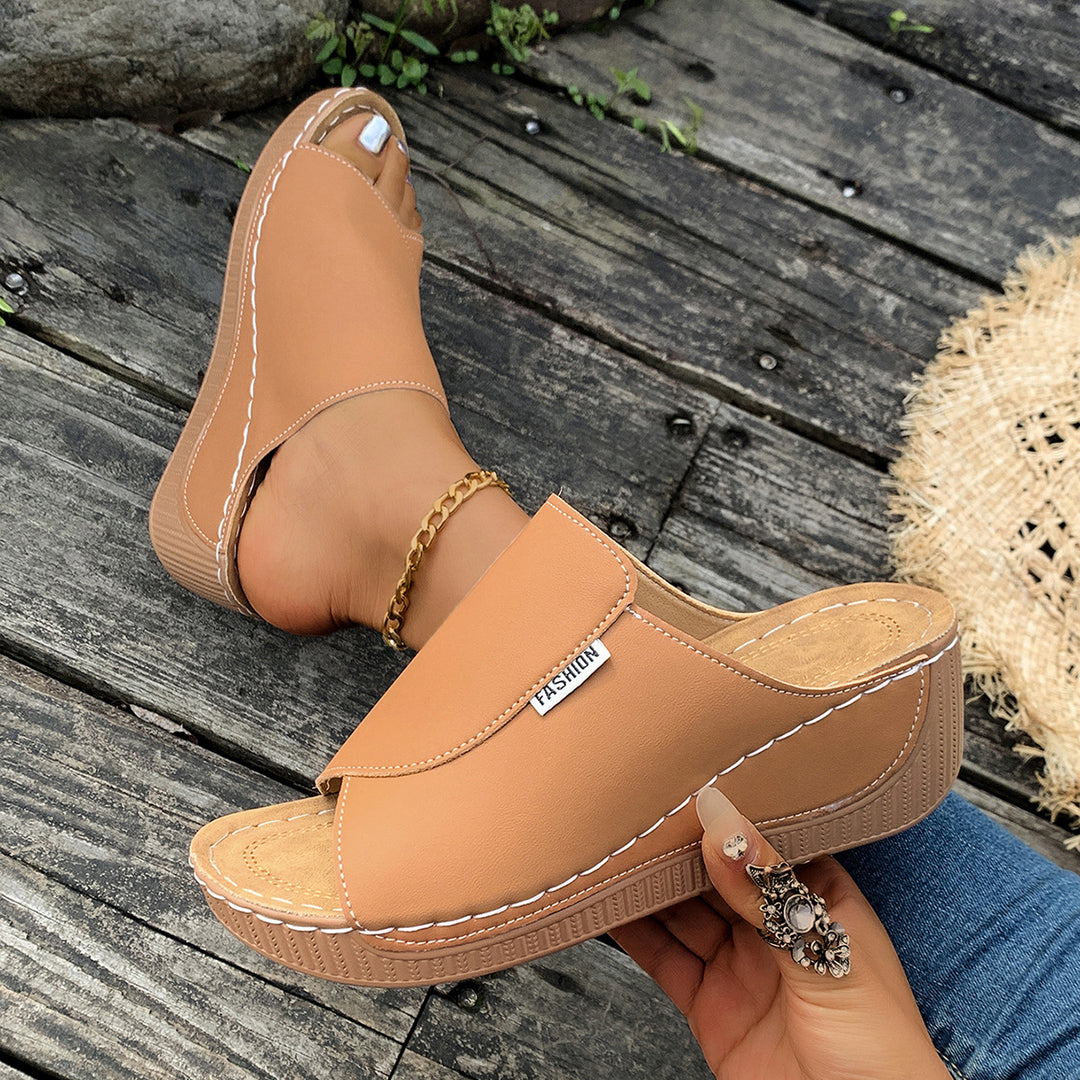 Damen Wedge-Pantoletten mit elegantem Schnitt und modischem Riemendesign EB