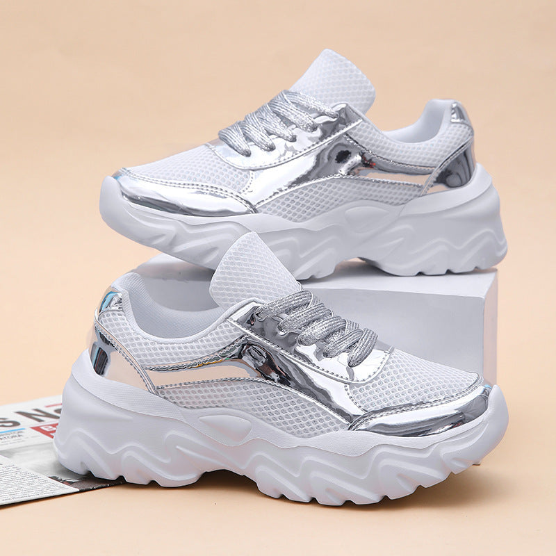 Damen Sportliche Sneakers mit metallischer Oberfläche und optimaler Dämpfung EB