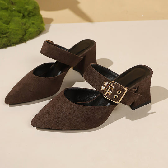 Damen geschlossene Mules mit Blockabsatz und einem eleganten Riemen EB