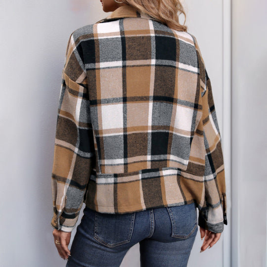 Damen lässige Karojacke mit oversized Schnitt und modernem Reverskragen EB