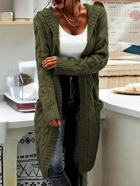 Damen Strickjacke im lässigen Langschnitt mit Zopfmuster und praktischen Taschen EB
