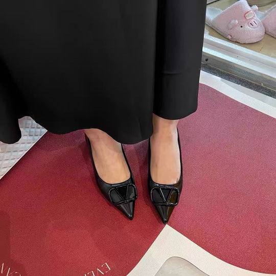 Damen elegante spitze Ballerinas mit modischem Riemendesign EB