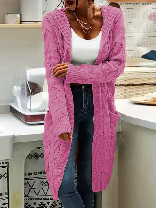 Damen Strickjacke im lässigen Langschnitt mit Zopfmuster und praktischen Taschen EB