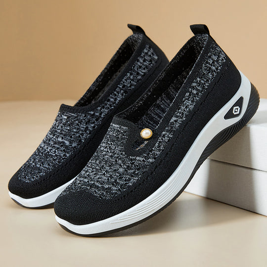 Damen Bequeme und atmungsaktive Slip-On Sneakers mit modischer Lochstrick-Optik EB