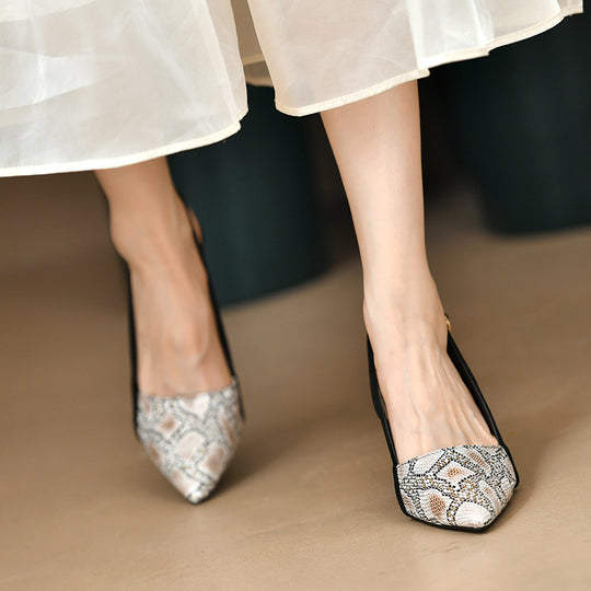 Damen nan spitze Pumps mit Fersenriemen, Reptilprägung und schmalem Stilettoabsatz EB