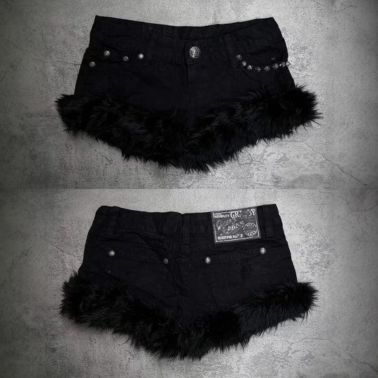Damen Kurze Jeans mit flauschigen Saum EB