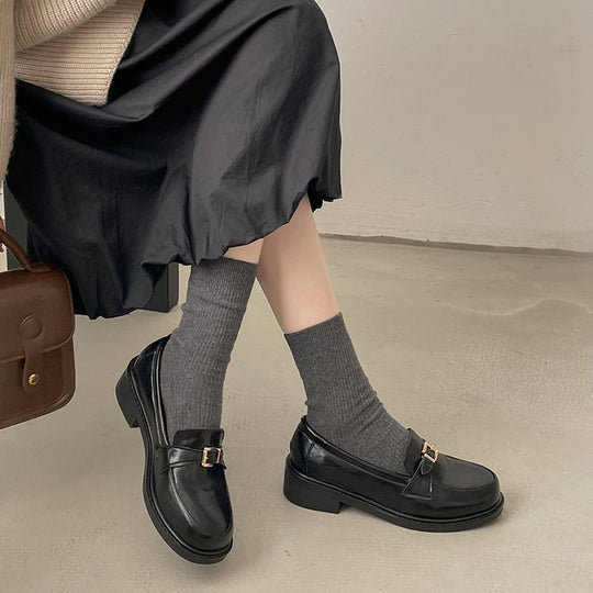 Damen elegante Mokassins mit raffiniertem Schnallenverschluss EB