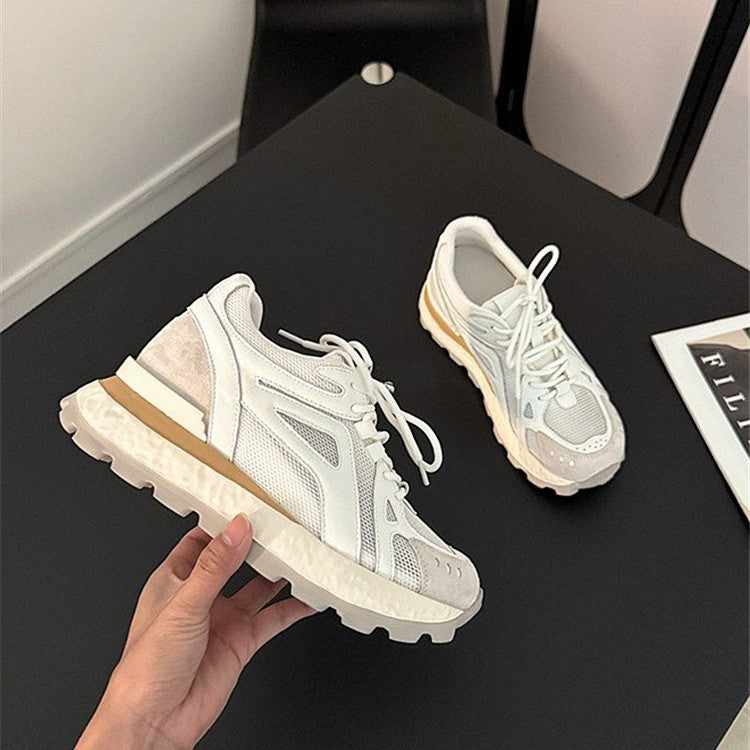 Damen sportive Sneaker mit atmungsaktiver Mesh-Oberfläche und dämpfender Sohle EB