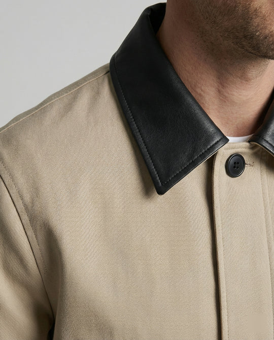 Herren kastenförmige Kurzjacke im Blousonstil mit Kontrastkragen in Lederoptik und seitlichen Eingrifftaschen EB