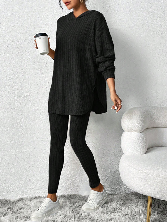 Damen lässiges Lounge-Outfit mit oversized Pullover und Leggings EB
