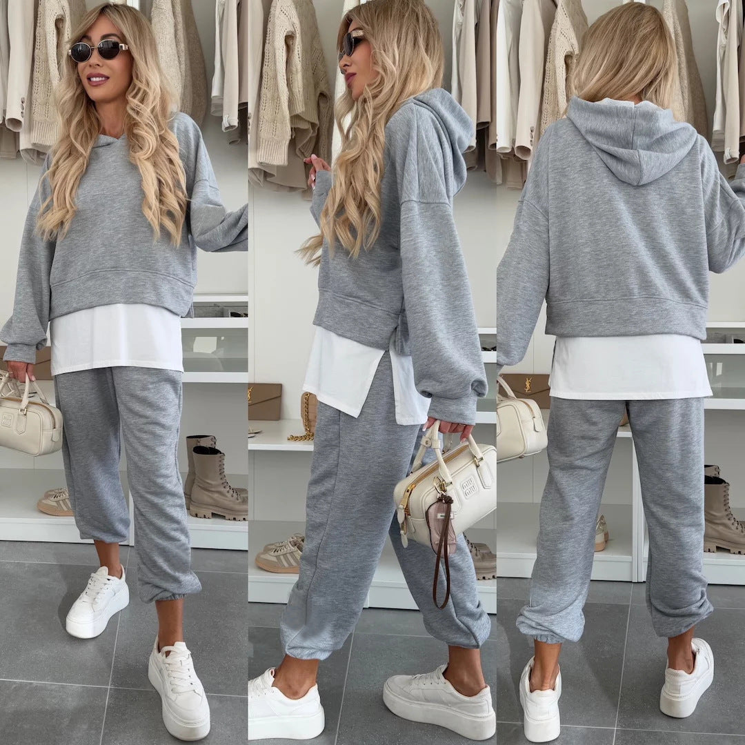 Damen Cropped-Hoodie-Lounge-Set mit asymmetrischem Saum, voluminösen Raglanärmeln und gekrempelter Jogginghose Eichborn Berlin
