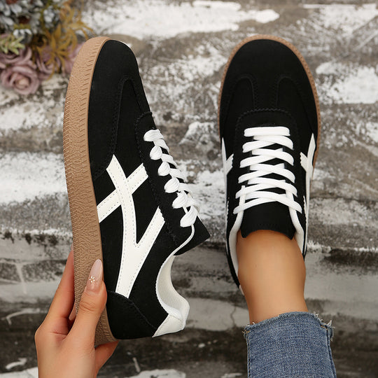 Damen Sneakers im sportlichen Retro-Design mit rutschfester Sohle EB