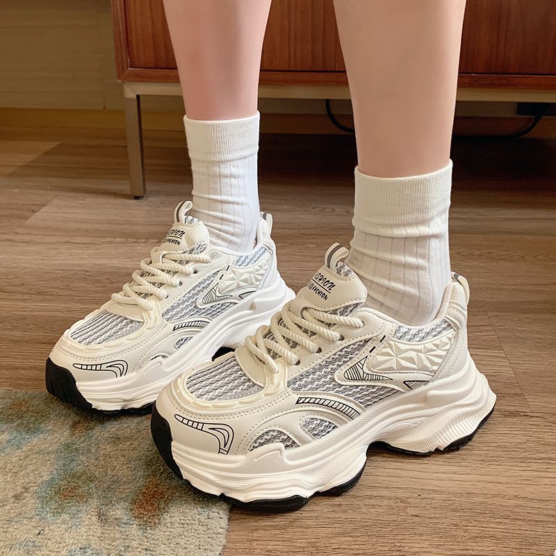 Damen Sportliche Chunky Sneakers mit atmungsaktiver Netzstruktur und dämpfender Sohle EB