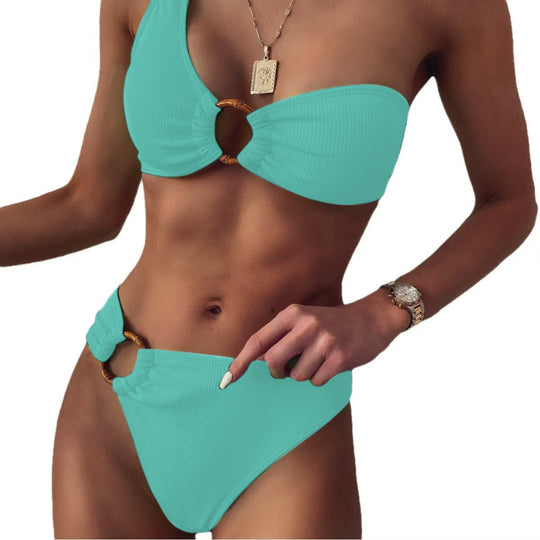 Damen Stilvoller Triangel-Bikini mit goldenen Details EB