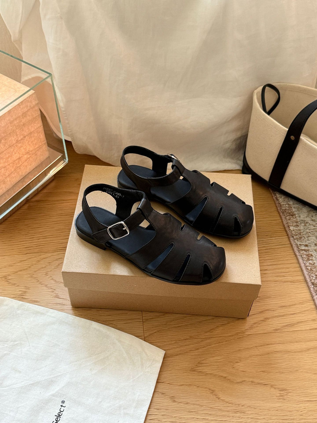 Damen Komfortable Sandalen mit verstellbarem Riemendesign und atmungsaktiver Struktur EB
