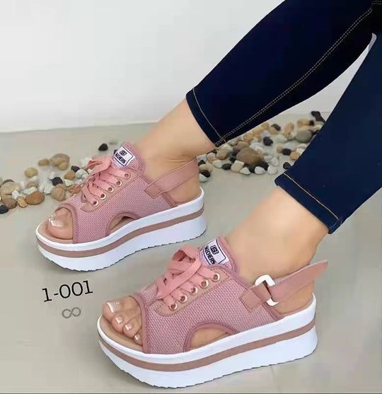 Damen Plateausandalen mit verstellbarem Riemendesign und luftiger Strickoberfläche EB