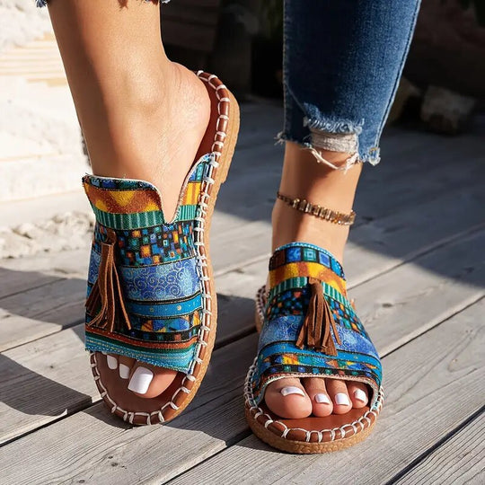 Damen Clogs mit buntem, geflochtenem Design und modischen Quasten EB