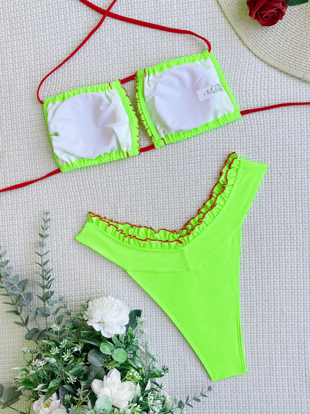 Damen Luxus Bikini mit verspielten Rüschendetails EB