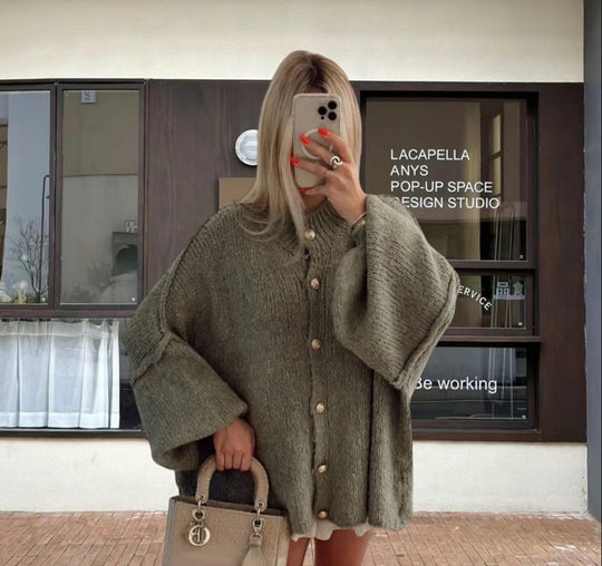 Damen Strickjacke mit weiten Ärmeln und Knopfdetails EB