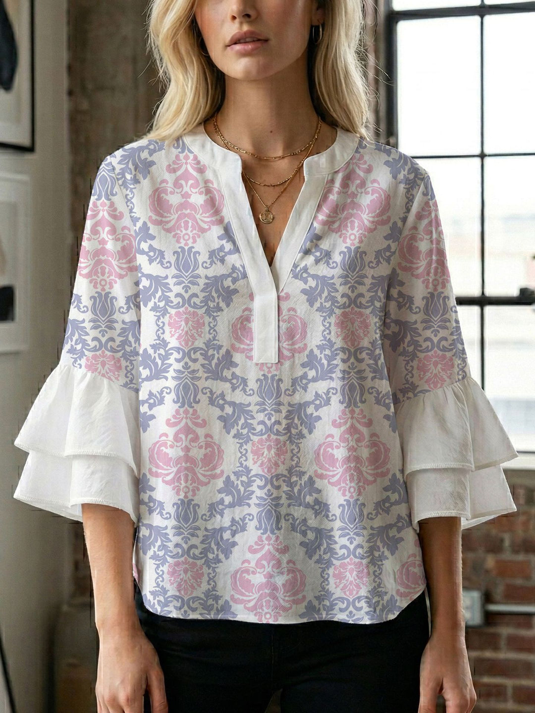 Damen Bluse mit wunderschönen floralem Design EB