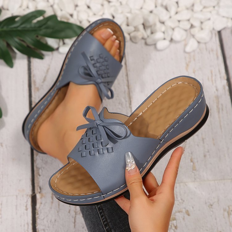Damen Clogs mit raffiniertem Riemendesign und weicher Innensohle EB