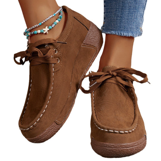 Damen mokassinartige Plateau-Sneaker mit Velourslederoptik, dekorativer Handnaht und stoßdämpfender Profilsohle EB