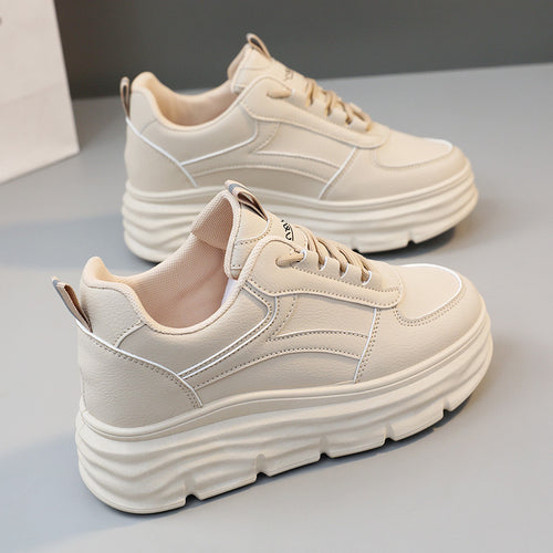 Damen Sneaker mit hochgezogenem Sohlenprofil und atmungsaktiver Oberflächenstruktur EB