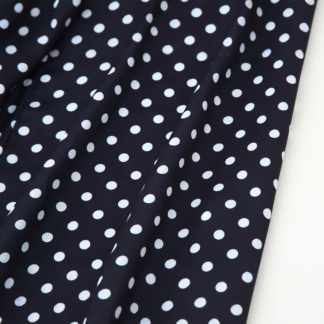 Damen Midikleid mit zarten Spaghetti-Trägern und verspieltem Polka-Dots-Design EB