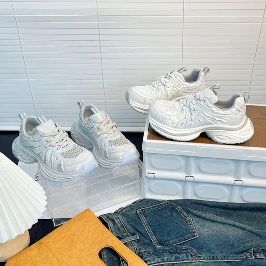 Damen Atmungsaktive Sneakers mit innovativem Dämpfungssystem und futuristischem Design EB