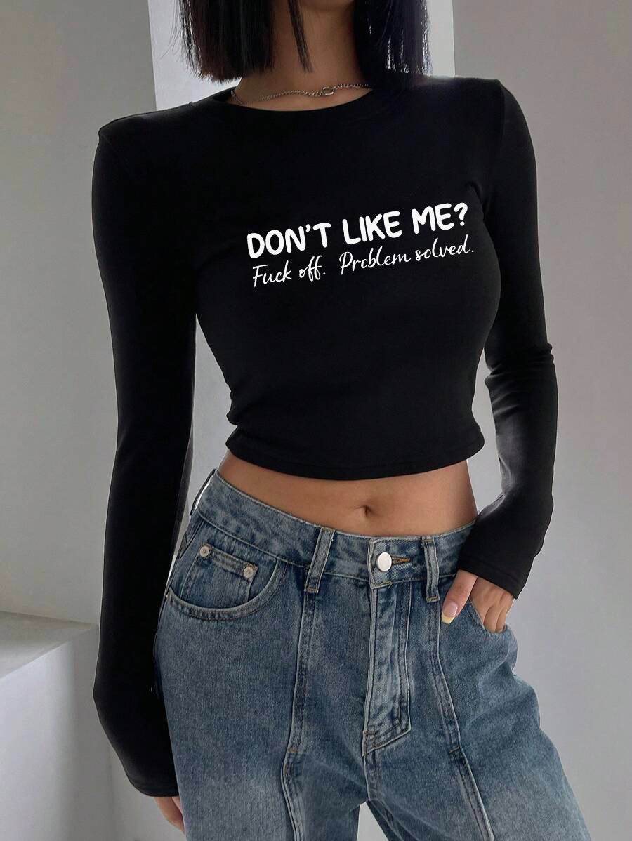 Damen nan figurbetontes langärmeliges Cropped-Shirt mit fotorealistischer Lippen-Collage und schmaler Passform EB