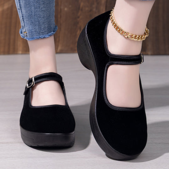 Damen nan Mary-Jane Komfortslipper mit verstellbarem Riemen, orthopädisch inspiriertem Keilfußbett und griffiger Leichtprofilsohle EB