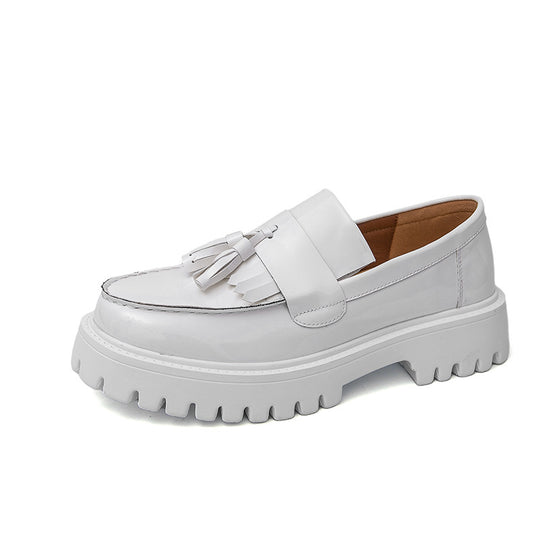 Damen Plateau-Brogue Derby mit markanter Profilsohle und Lacklederoptik EB