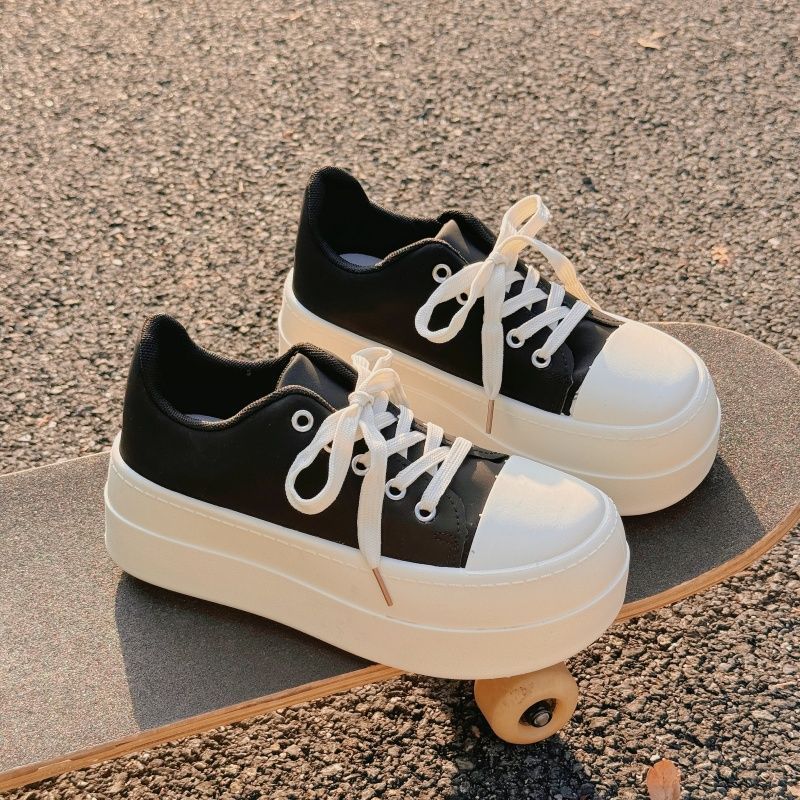 Damen Plateausneaker mit sportlicher Silhouette und modischem Schnürsystem EB