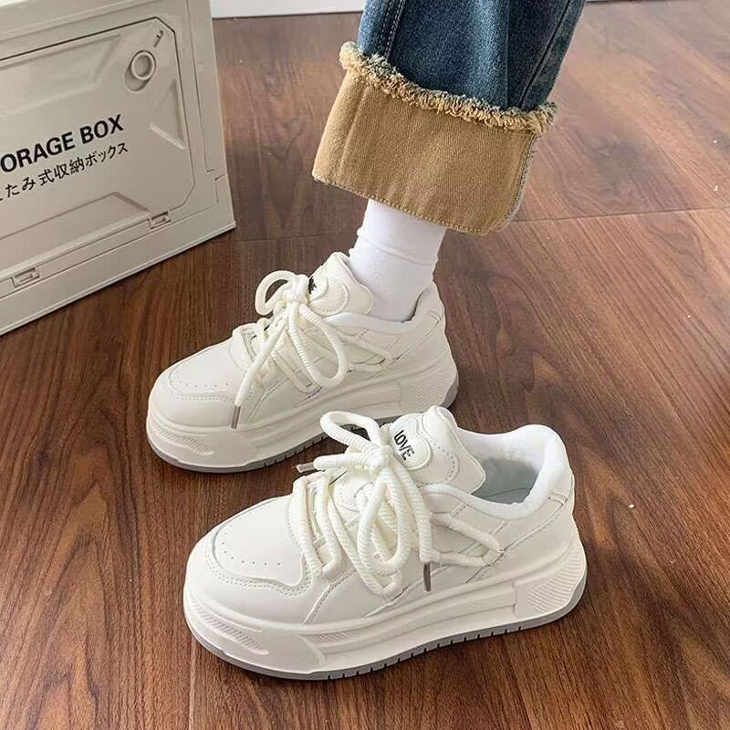 Damen Komfortable Chunky Sneakers mit dämpfender Sohle und innovativem Design EB