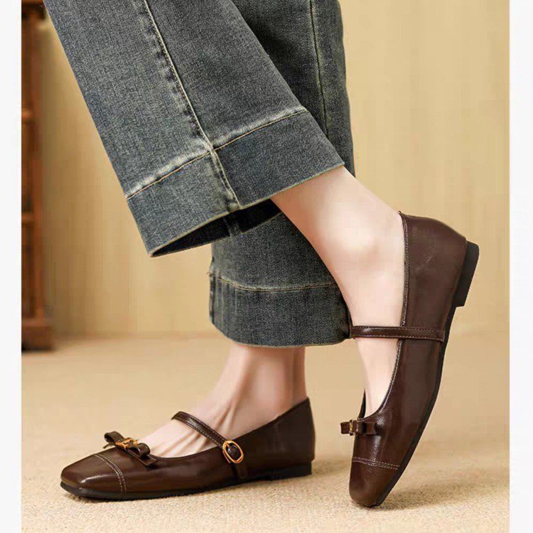 Damen elegante Ballerinas mit dekorativem Riemen und komfortablem Fußbett EB