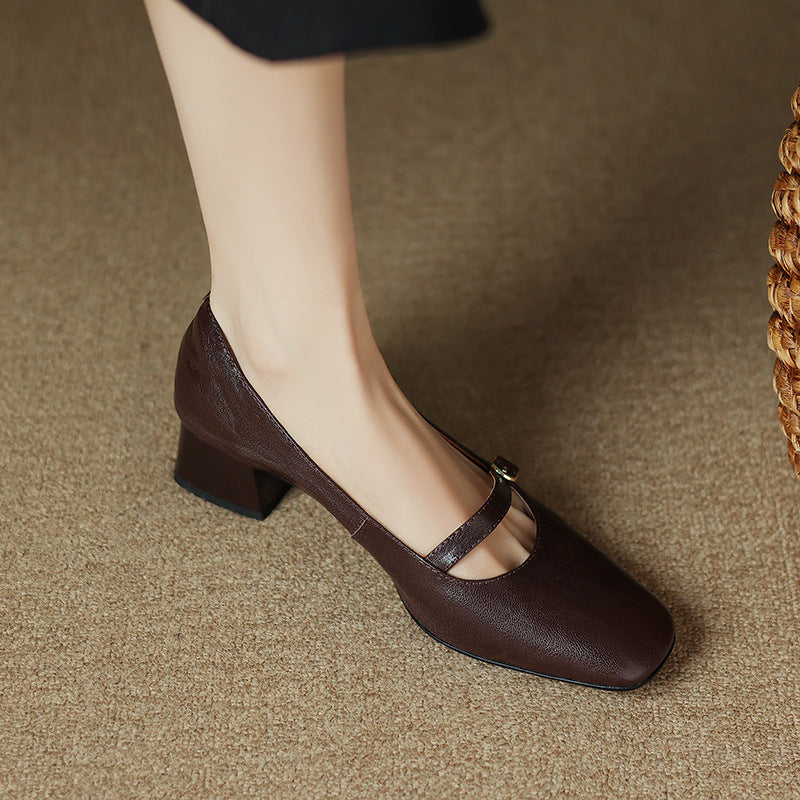 Damen Ballerina-Pumps mit dekorativem Riemchen und komfortablem Blockabsatz EB