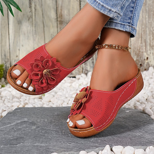 Damen Komfortable und stilvolle Badesandalen mit floralem Design EB