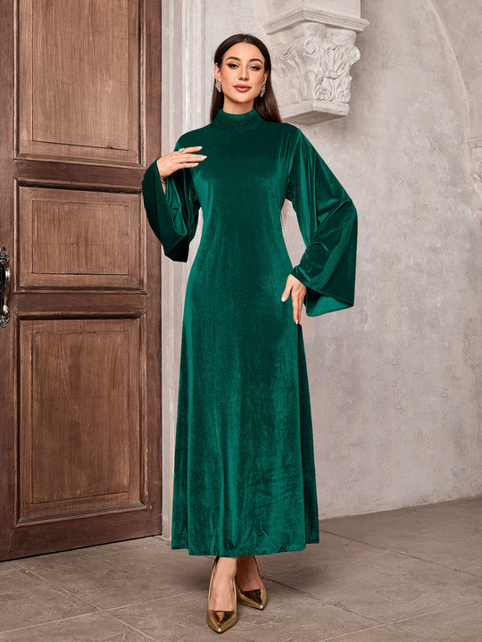 Damen Elegantes Maxikleid mit weitem Kragen und extravaganten Ärmeln EB