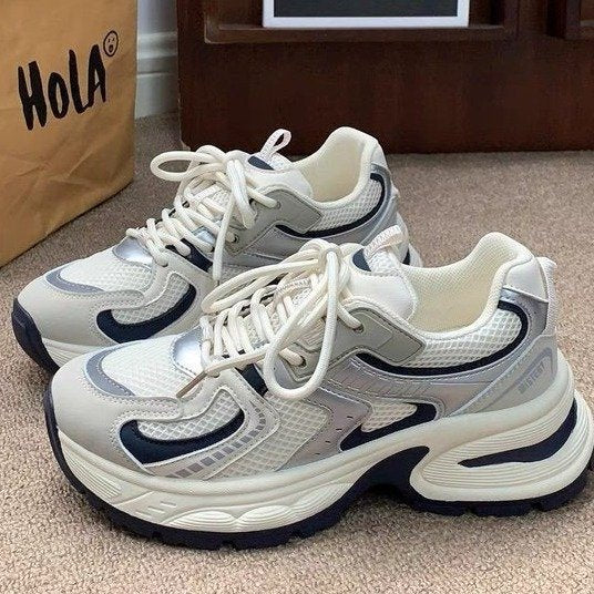 Damen Sportliche Sneakers mit atmungsaktiver Mesh-Oberfläche und dämpfender Zwischensohle EB