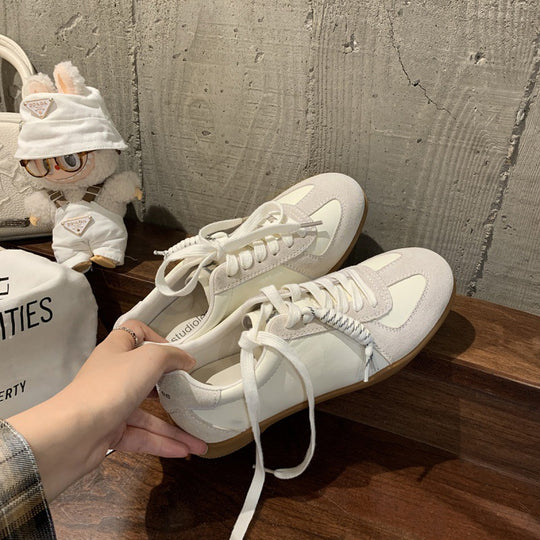 Damen modische Sneakers mit sportlichem Design und atmungsaktiver Obermaterialkombination EB