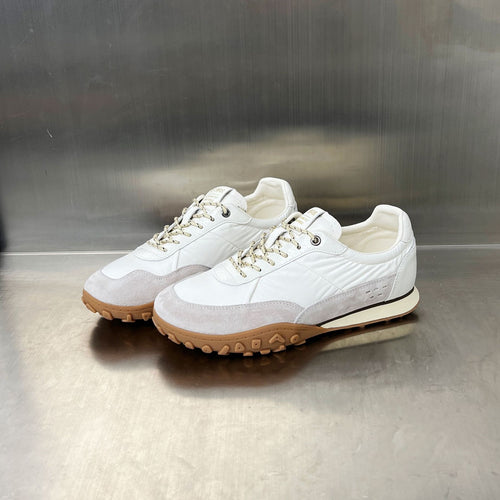 Damen Sportliche und elegante Freizeit-Sneaker mit gepolstertem Innenfutter und rutschfester Sohle EB