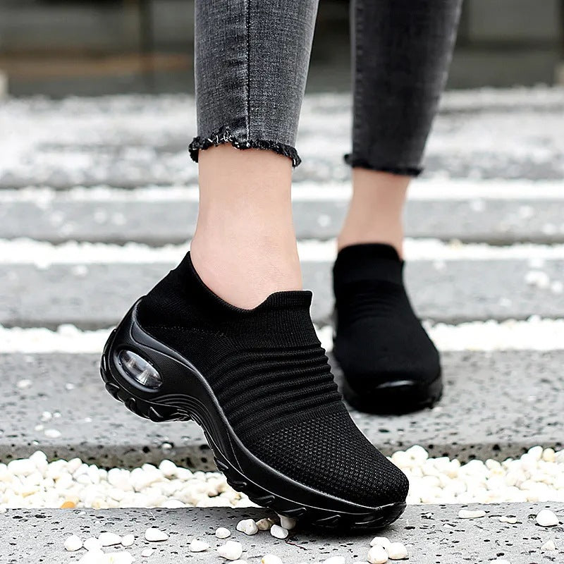 Damen Komfortable Sockensneaker mit atmungsaktivem Obermaterial EB