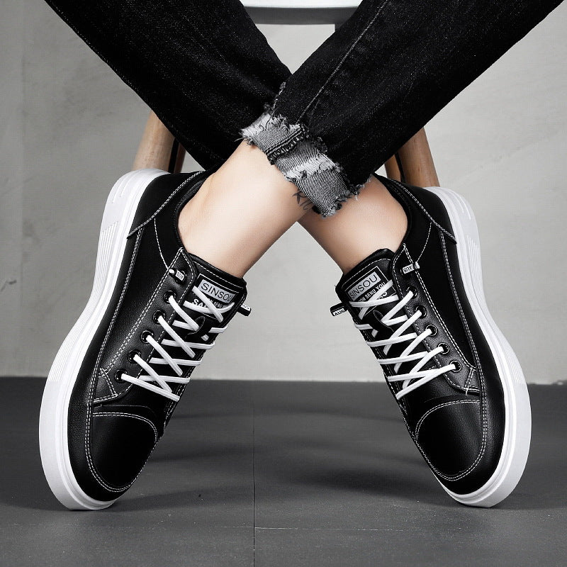 Damen Sportliche Sneaker aus hochwertigem Kunstleder mit atmungsaktiver Sohle EB