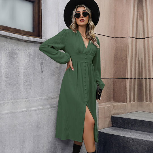 Damen Midi-Kleid mit V-Ausschnitt, Taillenpassé, Knopfleiste und Plissee-Struktur EB