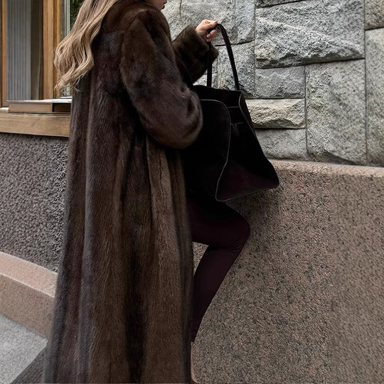 Damen Eleganter und flauschiger Langmantel aus Kunstfell EB