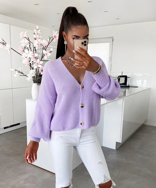 Damen Strickjacke mit voluminösen Ärmeln und hochwertigen Holzknöpfen EB