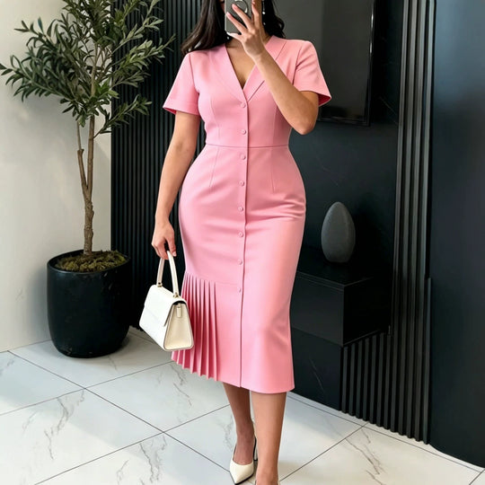 Damen figurumspielendes Midi-Kleid mit plissierten Details EB